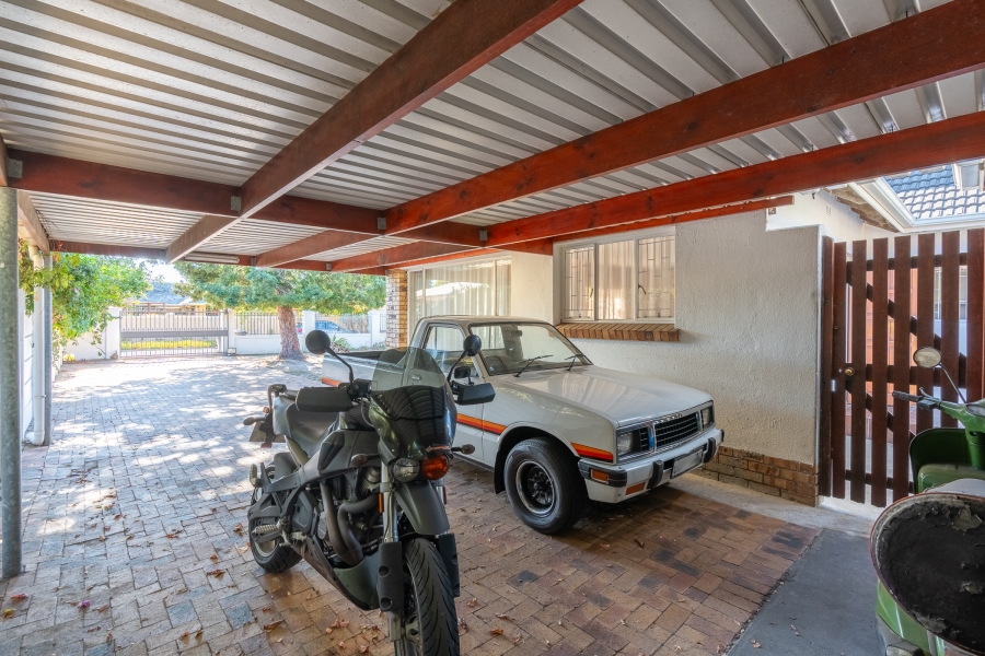 3 Bedroom Property for Sale in Pinelands Western Cape